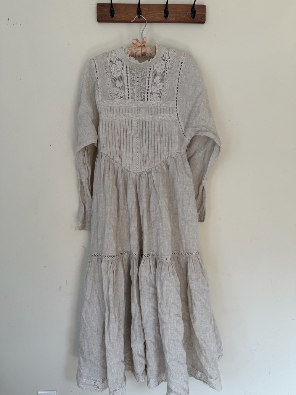 Boho Lace & Pintuck Long Sleeve Maxi Dress in Natural
